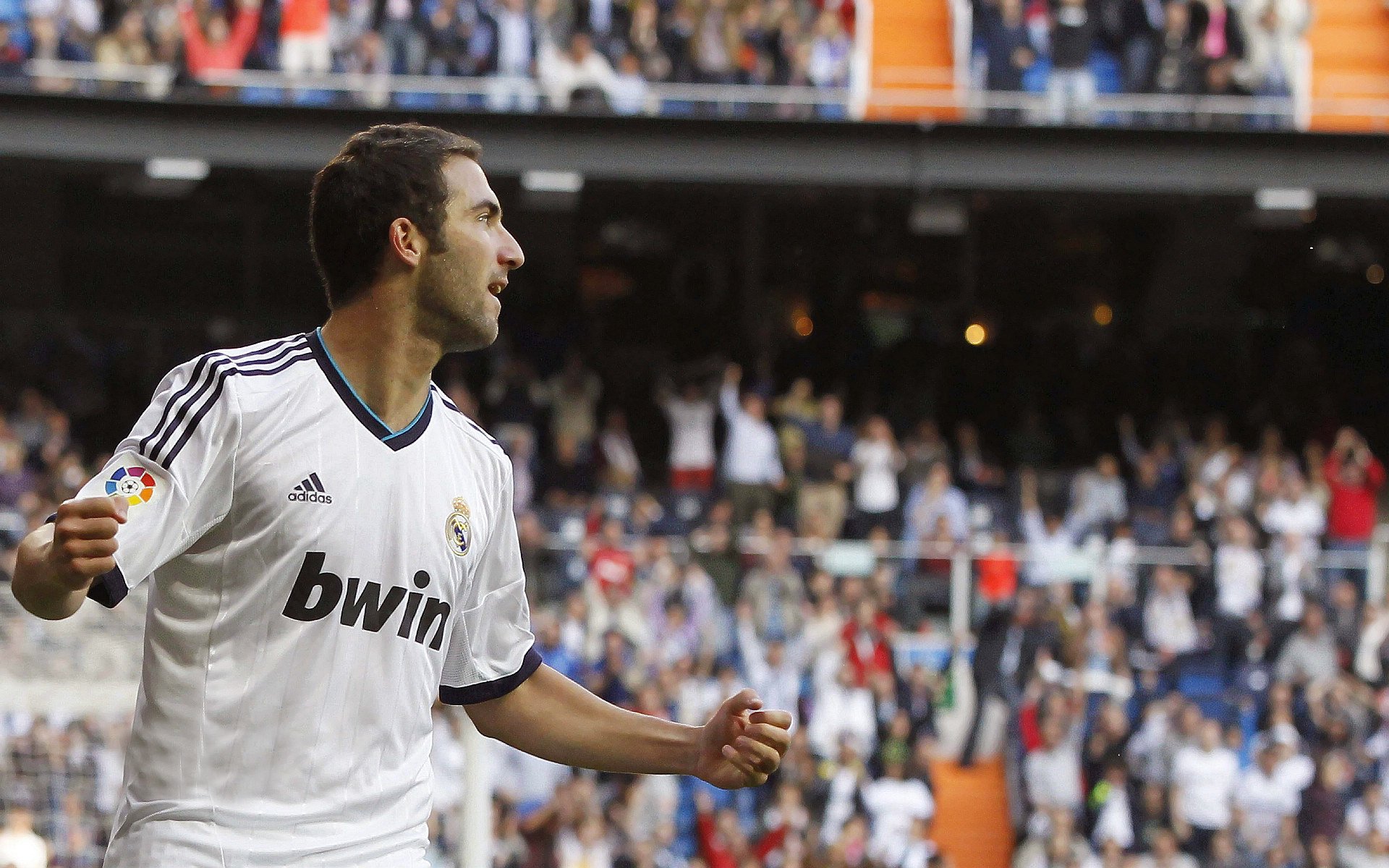 《使命召唤》选手结婚：电竞爱情故事与家庭生活，使命召唤游戏人物原型